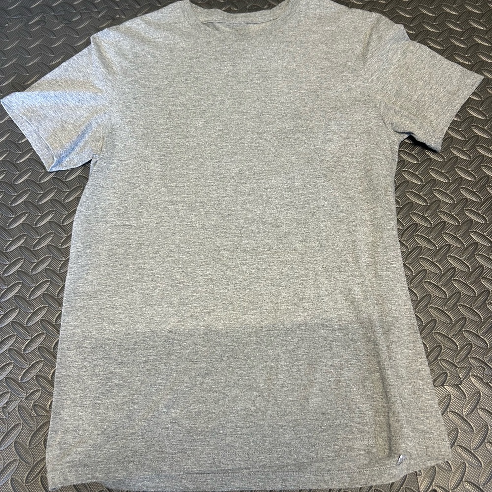 2 Pack Gap Old Navy Men's Heather Gray Crew Neck Tee